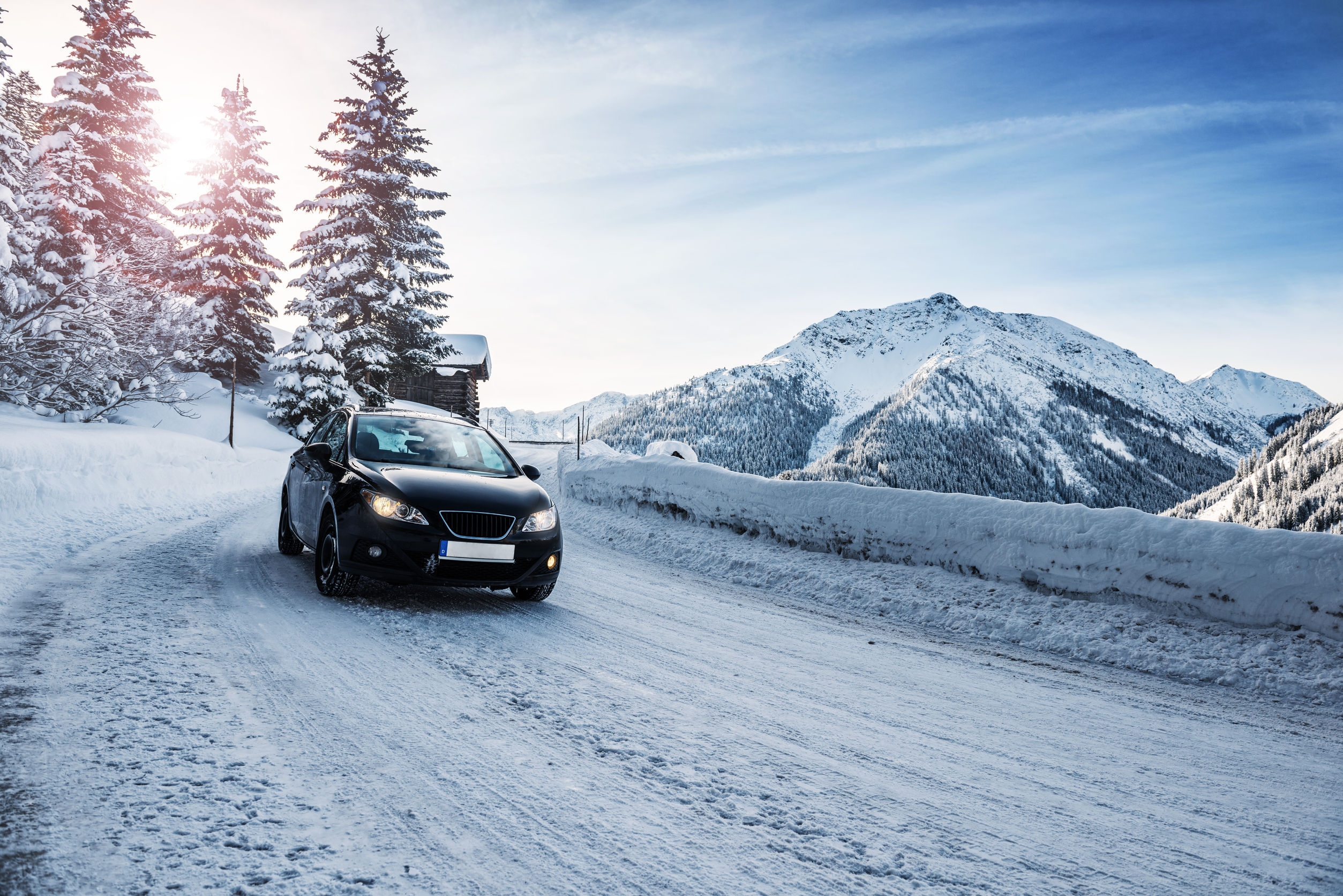 Полный привод зимой. Машина зимой. Машина на зимней дороге. Машина на снежной дороге. Дорога зимой на машине.