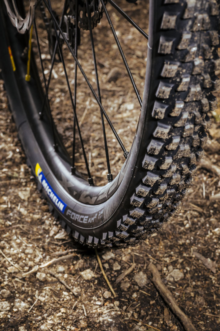 michelin force am 27.5 x 2.8